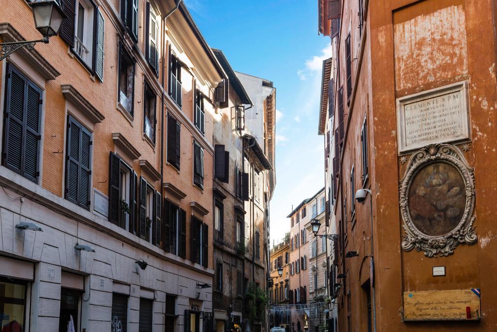 Navona Bernini Apartment Rome